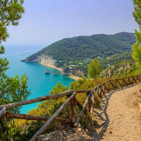 Per Ferie -tra Mare E Centro- Per 2 Persone * Mattinata